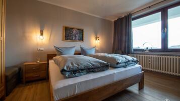 3 Schlafzimmer, kostenloses WLAN, Bettwäsche