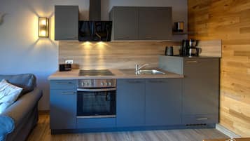 KylskÄp, ugn, spishÀll och diskmaskin