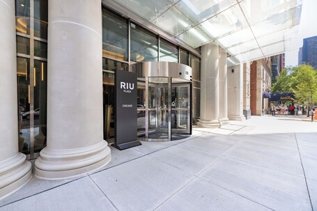 Hotel Riu Plaza Chicago - Image 40