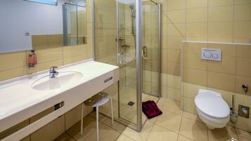 Hårtørrer, håndklæder