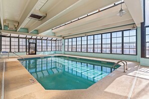 室内游泳池