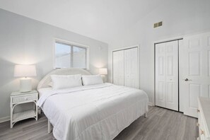 4 Schlafzimmer, Schreibtisch, WLAN, Bettwäsche