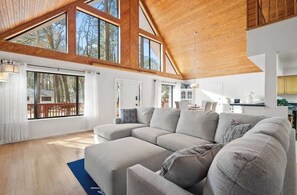 TV, fireplace, offices