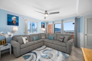 TV - Makai Sunset Cove all-season indoor pool (Ocean City)