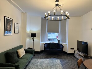 Apartment | Interior - Captivating 2-bed Apartment in Brighton (Brighton)