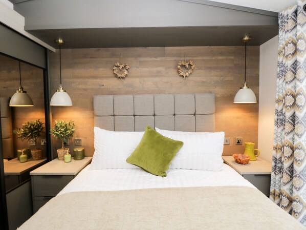 2 soverom, individuelt dekorert og individuelt innredet