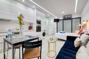 1 bedroom, iron/ironing board, WiFi