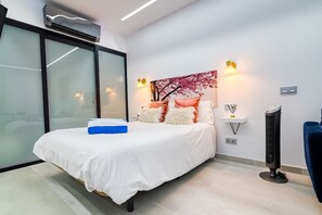 1 bedroom, iron/ironing board, WiFi