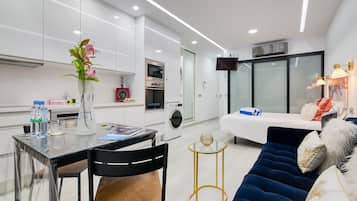 1 bedroom, iron/ironing board, WiFi