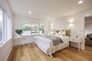 4 habitaciones, escritorio, tabla de planchar con plancha y wifi