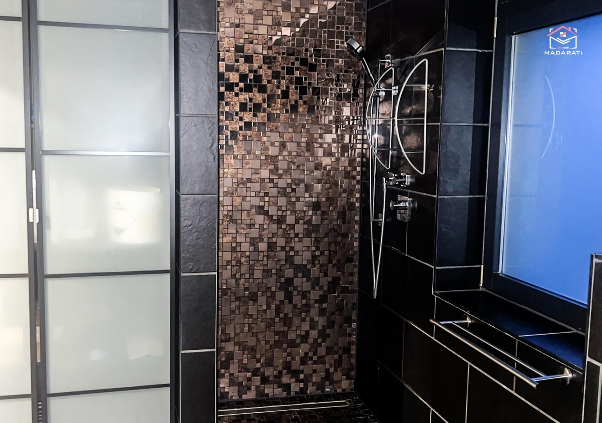Vila | Kamar mandi | Bathtub dan shower terpisah, bathtub besar, pengering rambut, dan handuk