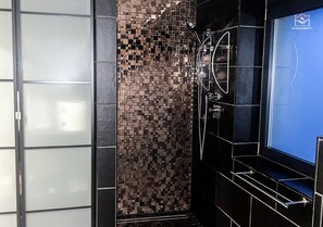 Villa | Badezimmer