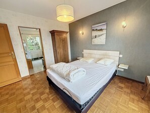 4 bedrooms, free WiFi