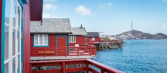 Explorers Cabin Lofoten Edge