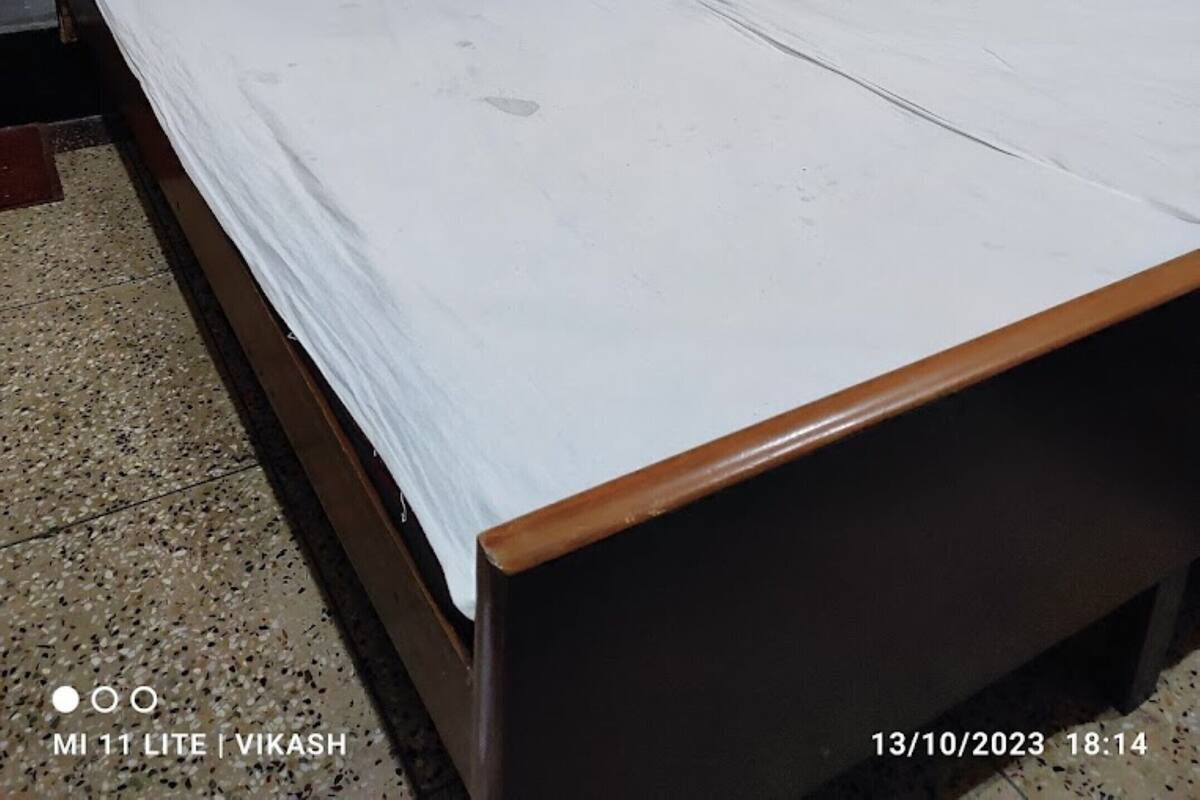 隔音、免费 WiFi、床单