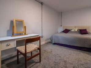 1 quarto, individualmente decorados, individualmente mobiliados