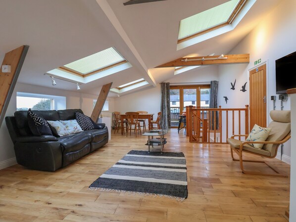 Living area - The Duckhouse (Shrewsbury)