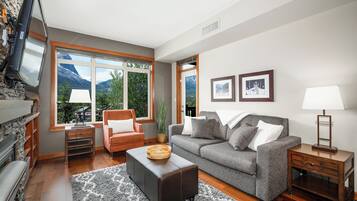Smart TV, fireplace, video games