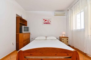 WiFi - Studio with air conditioning (Pula)