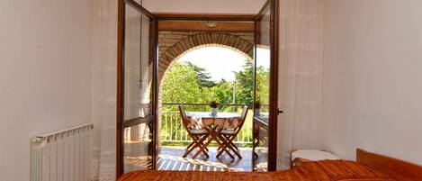 1 bedroom, iron/ironing board, WiFi