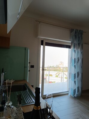 Interior - Comfortable Deluxe Apartment in the center of Tropea with sea view balcony (Tropea)
