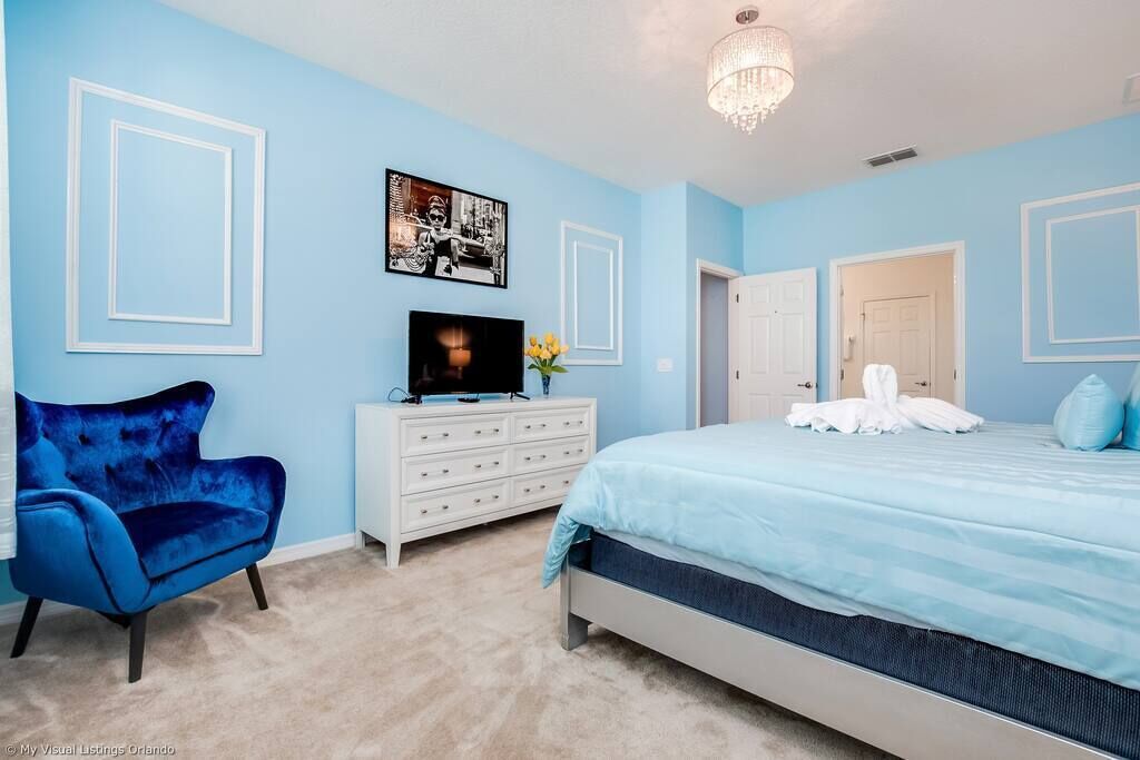 14 bedrooms, iron/ironing board, WiFi, bed sheets