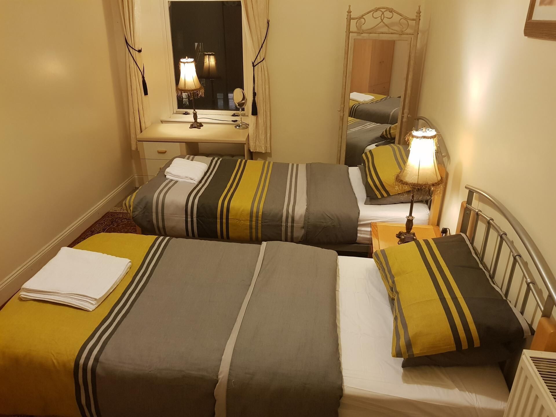 Apartamento | 2 dormitorios, tabla de planchar con plancha, wifi gratis y ropa de cama