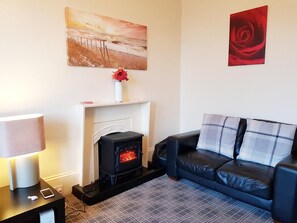 Apartment | Living area | Fireplace - 2 Bed Flat - Sleeps 4 - Parking - Wifi (Port Glasgow)