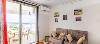 1 BHK Sunrise & Seaside Solitude