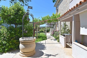 Terrace/patio - Holiday apartment with air conditioning (Medulin)