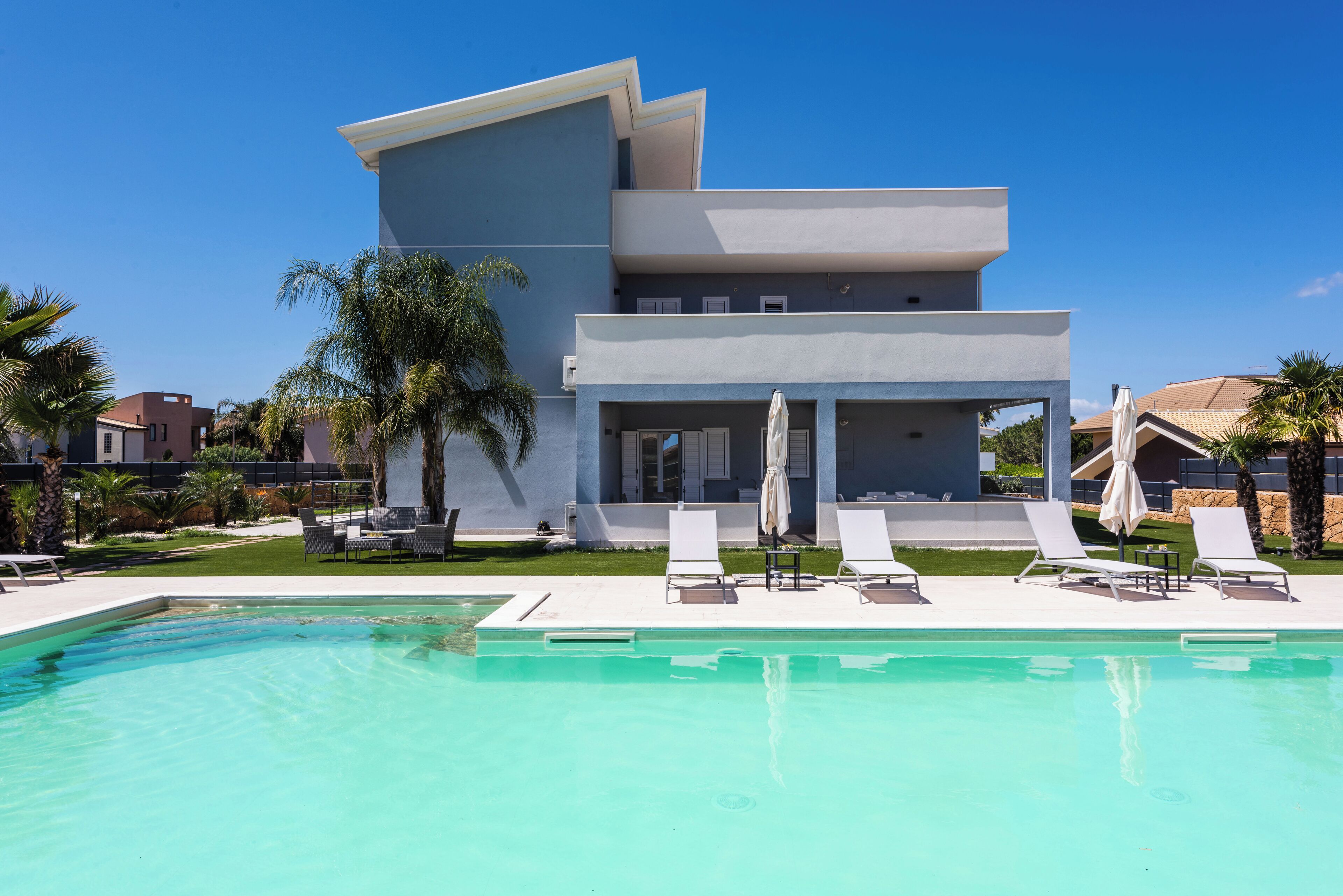 Seasonal outdoor pool