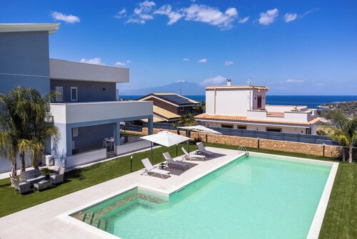 Etna Mare Apartments by Wonderful Italy