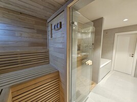 Deluxe Apartment | 迷你吧、办公桌、笔记本电脑工作区、隔音