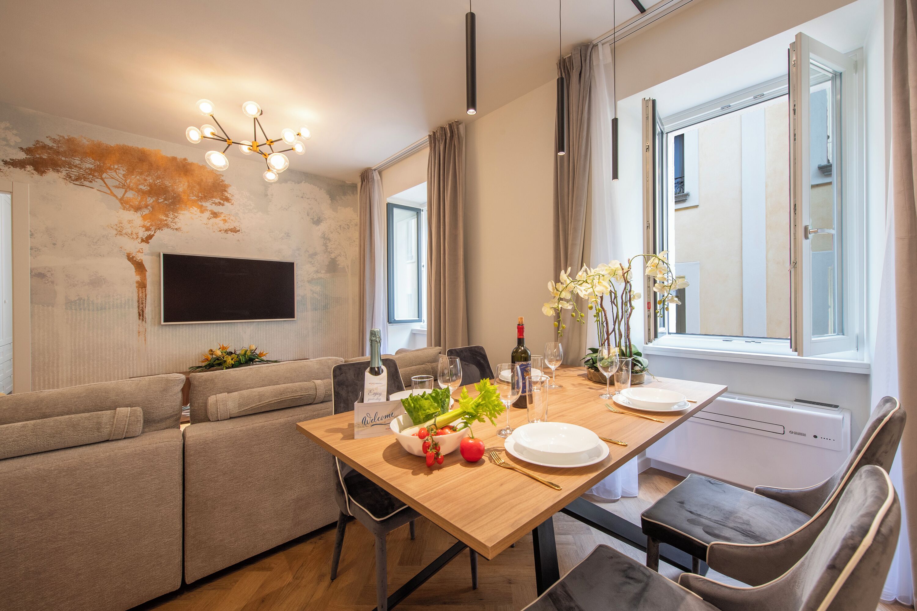 Family Apartment, Multiple Bedrooms (Novos Ruby) | Dining