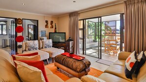 Unclassified image, 4 of 17, button - Kwantu Guesthouse 3 (Cape Town)