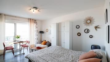 Wifi gratis y ropa de cama