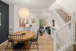 Dining - Unit 2 One Central · Modern Urban Luxury Escape - Unit 2 (Bellevue)