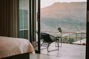 小型套房, 1 张特大床, 山景 | 客房景观