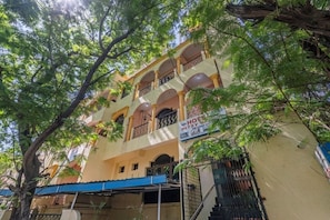 Front of property - iROOMZ Hotel Ritzy Grand (Hyderabad)