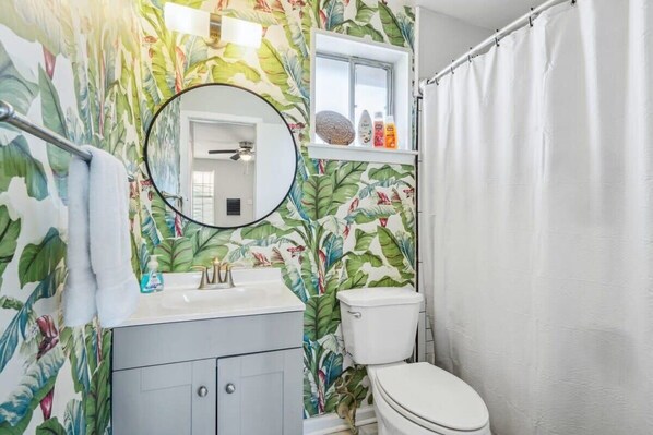 Shower, towels
