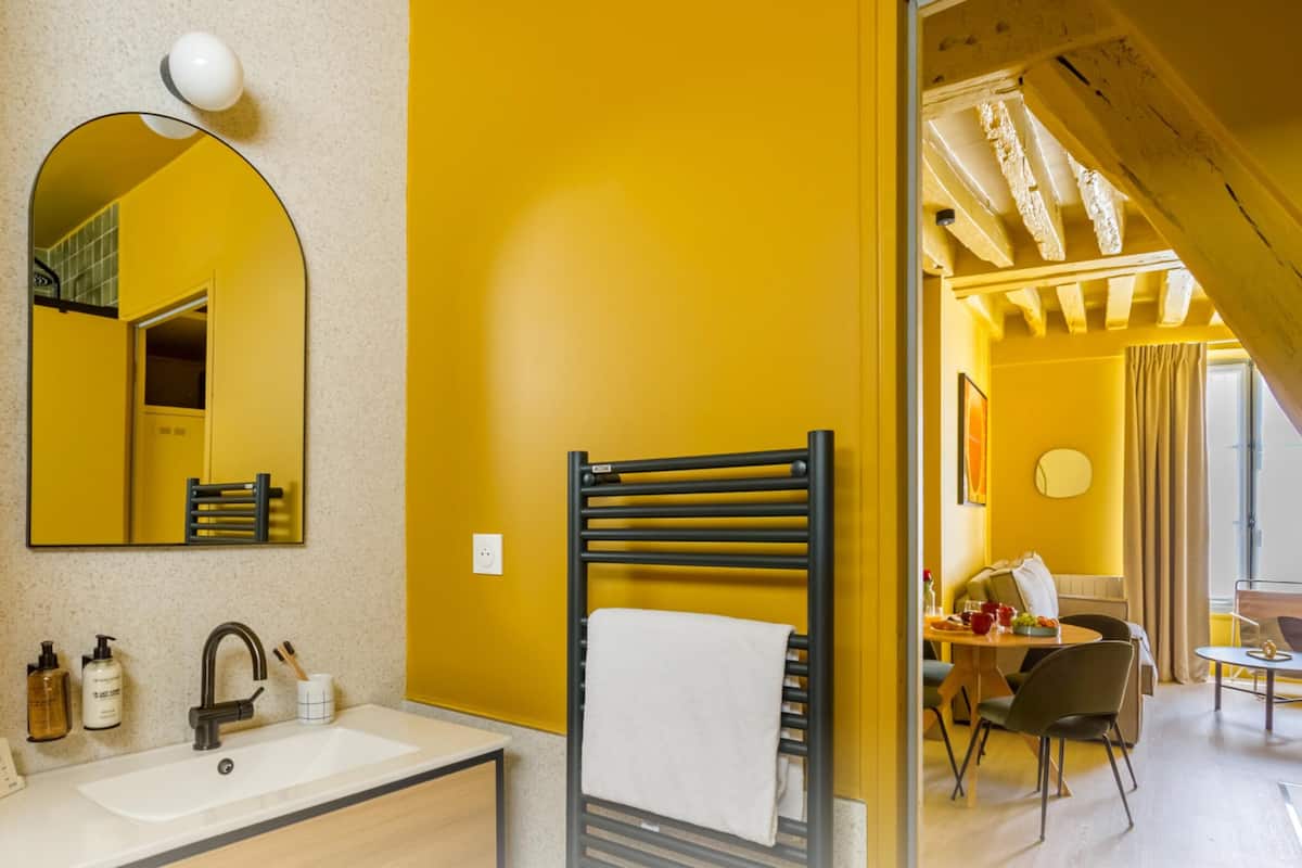 Classic Apartment | Bilik Mandi | Pengering rambut, tuala disediakan, sabun, syampu