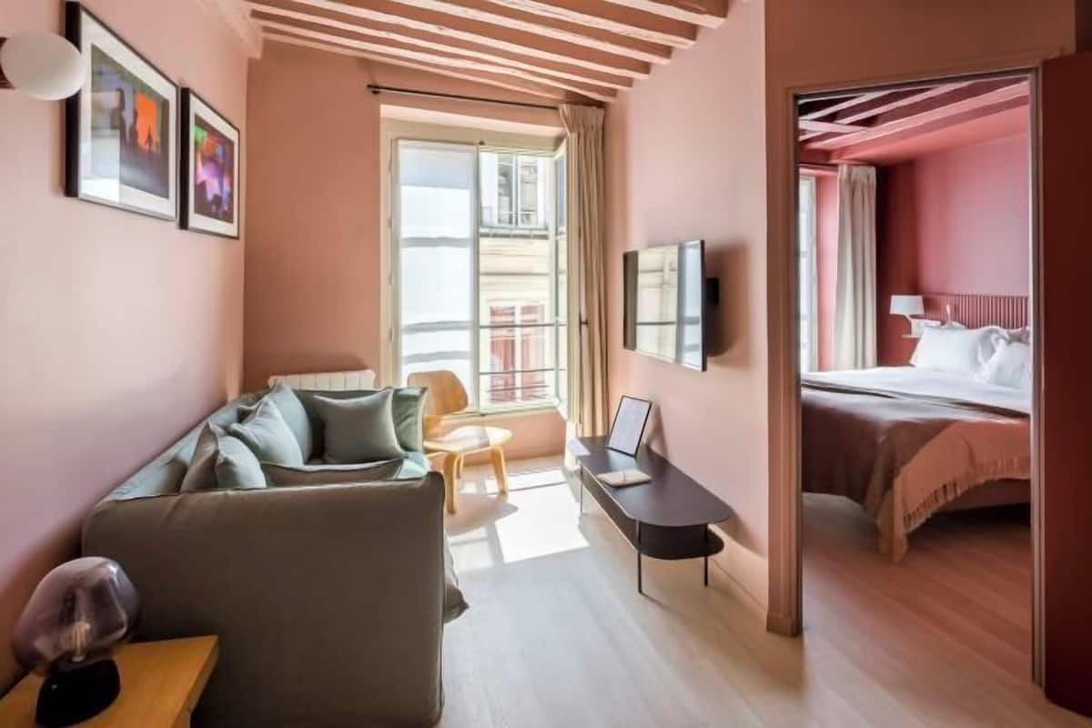 1 bedroom, blackout curtains, iron/ironing board, free WiFi