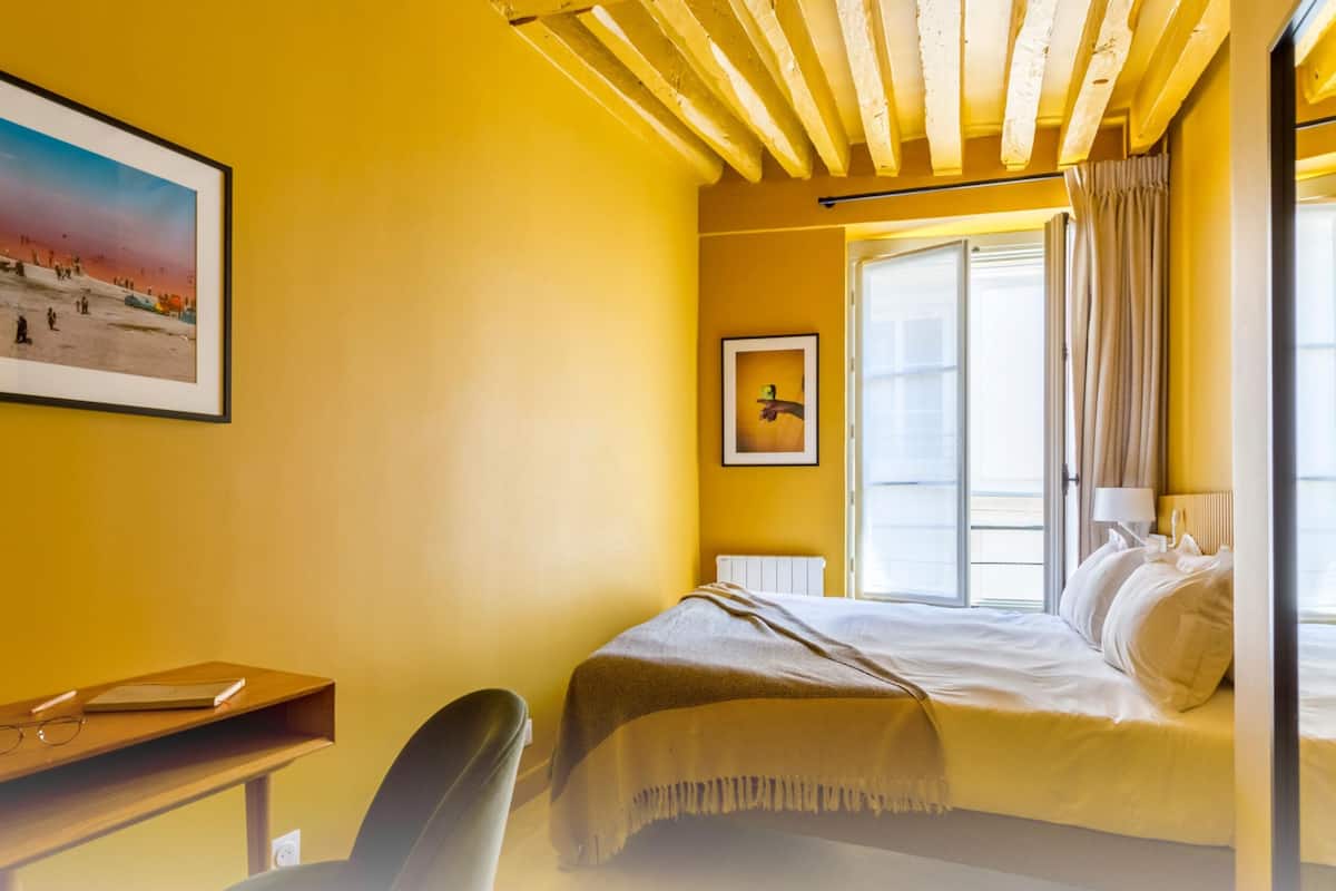 Classic Apartment | 1 bilik tidur, langsir/tirai gelap terus, seterika/papan seterika