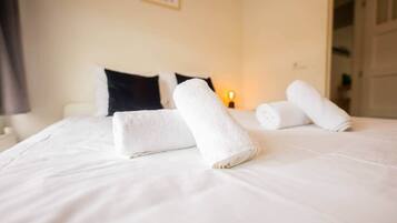 2 多间卧室、办公桌、熨斗/熨衣板、WiFi