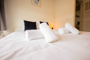 2 多间卧室、办公桌、熨斗/熨衣板、WiFi