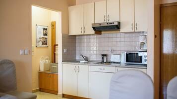 Superior Apartment, 2 Bedrooms, Balcony, Sea View | Living area | Smart TV