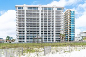 Exterior - Oceanfront 3BR w/ Incredible Views+Balcony+Pools (Orange Beach)