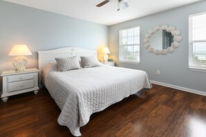 5 bedrooms, internet - 2nd Row 5 BR Beach House with a Heated Private Pool! Costalotta (Surfside Beach)