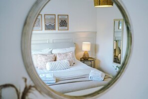 6 chambres, fer et planche à repasser, Wi-Fi gratuit, draps fournis