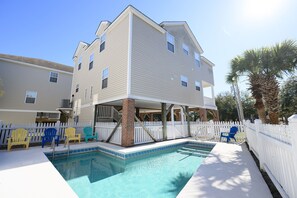 Pool - Walk to the Beach 5 BR Beach House with a Private Pool! Pour Again  (Surfside Beach)